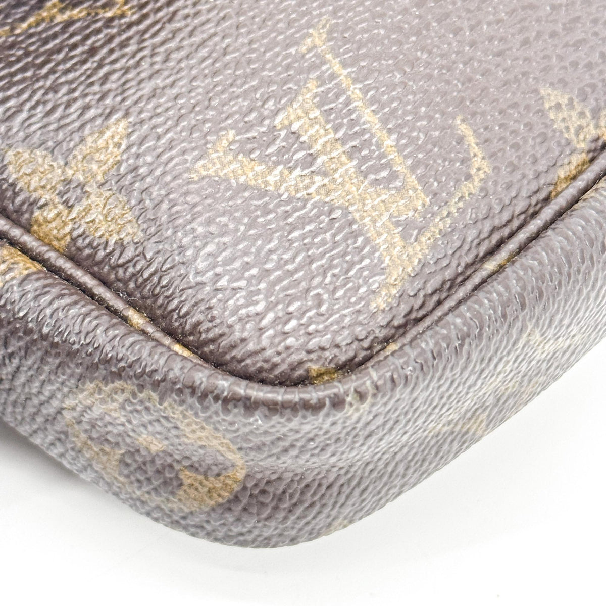 Louis Vuitton Louis Vuitton Monogramme Pochette Monogramme Canvas Brown Canvas Clutche & Pouche Bag (Pre-Owned)