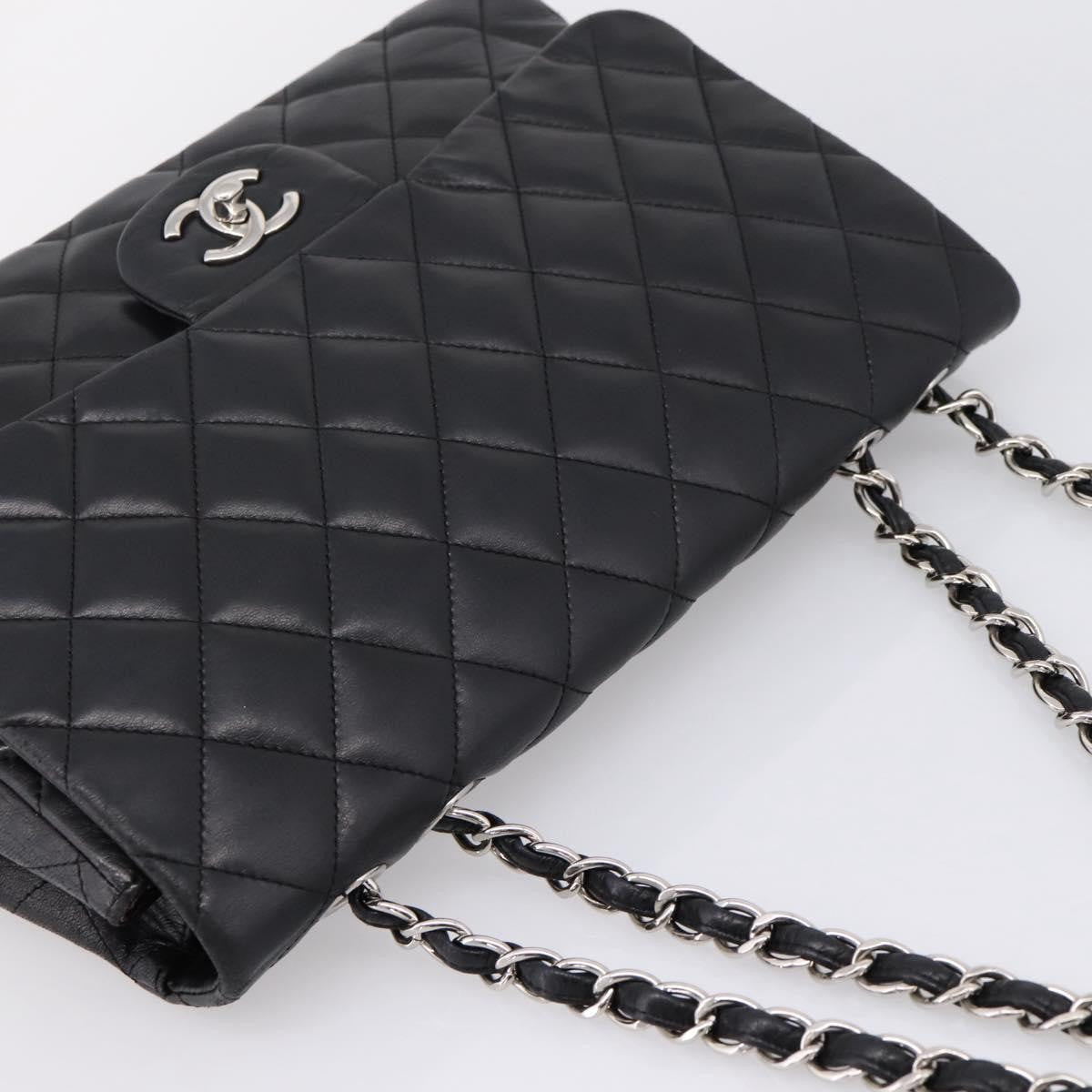 Chanel Vintage Square Classic Flap Quilted Lambskin Black Leather Handbag (Pre-Owned)