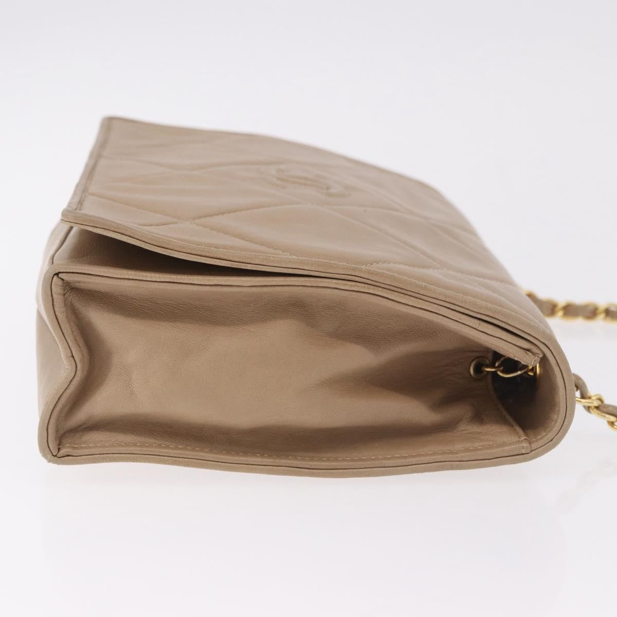 Chanel Flap Chain Leather Beige Leather Shoulder Bag Bag (Pre-Owned)
