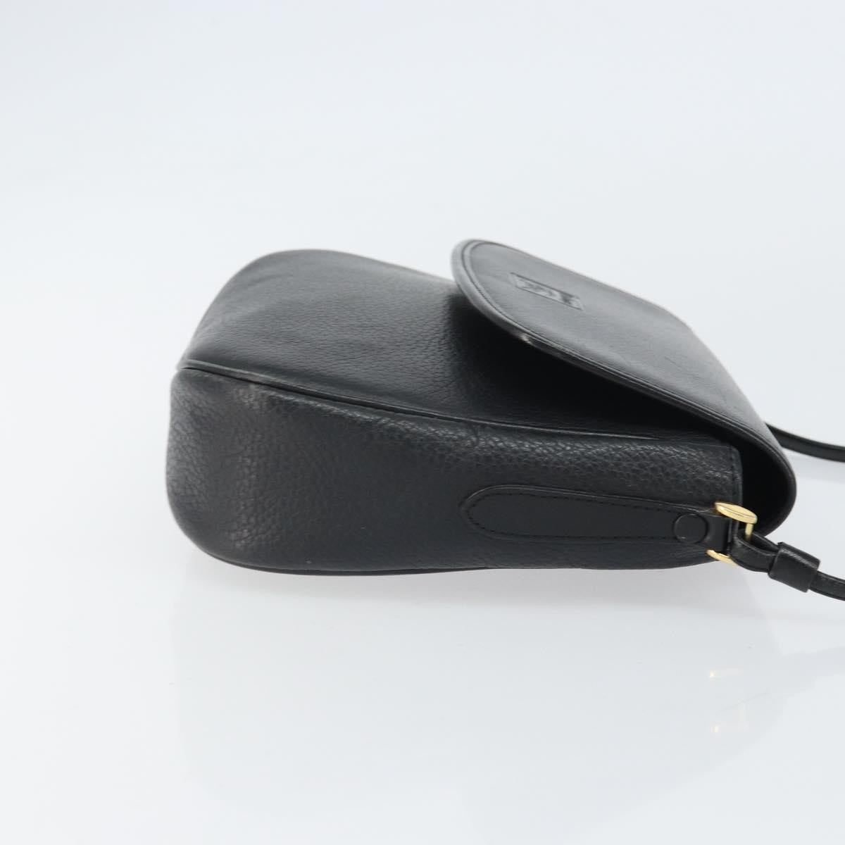 Burberry Vintage Leather Black Leather Shoulder Bag Bag (Pre-Owned)