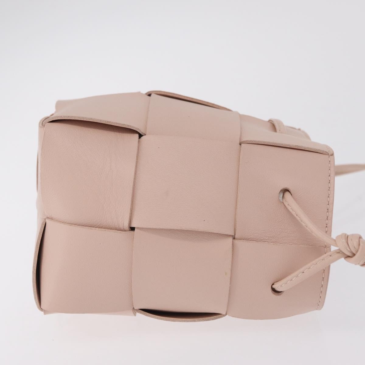 Bottega Veneta Cassette Bucket Maxi Intrecciato Leather With Beaded Details Pink Leather Handbag (Pre-Owned)