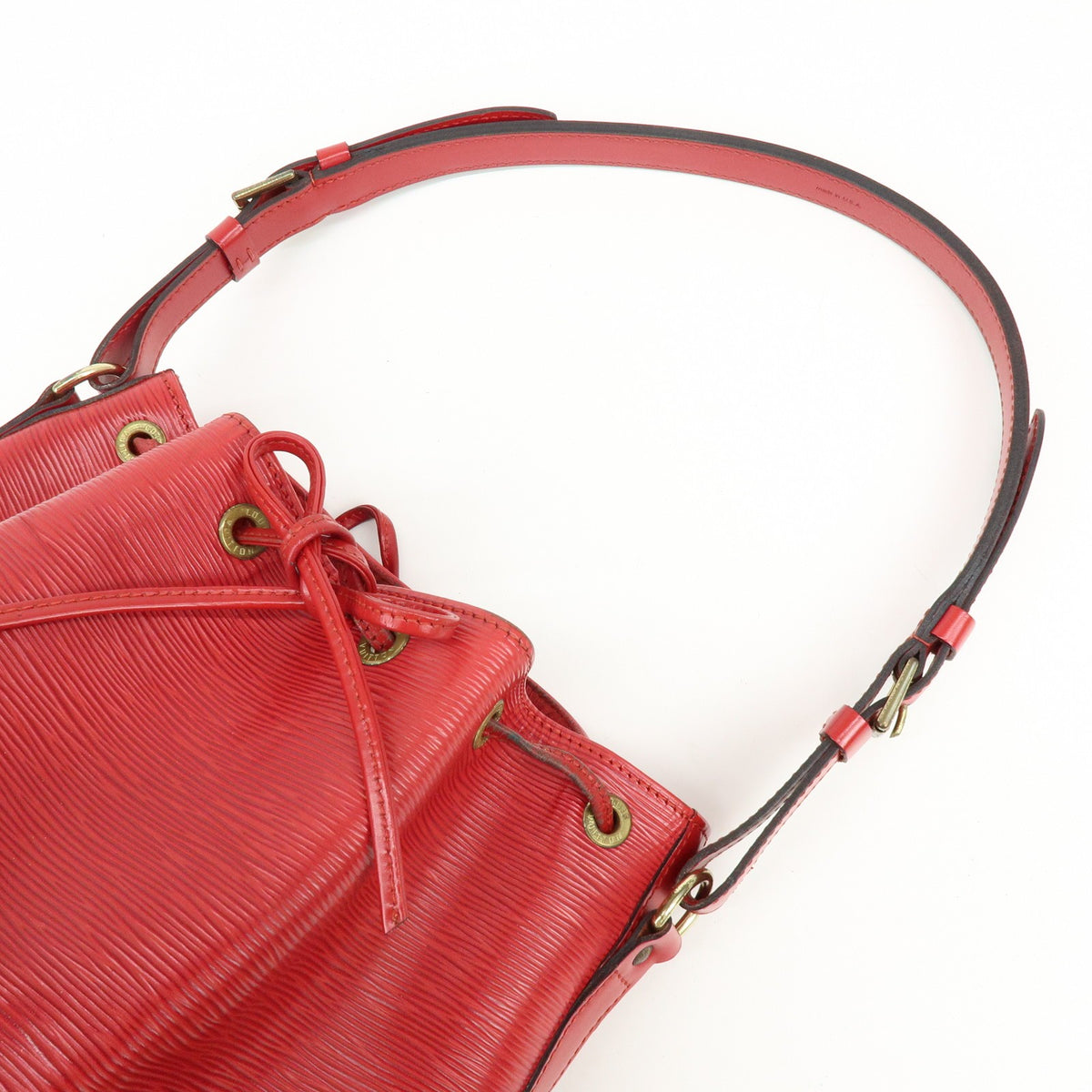 Louis Vuitton Petit Noe Epi Leather Red Leather Handbag (Pre-Owned)