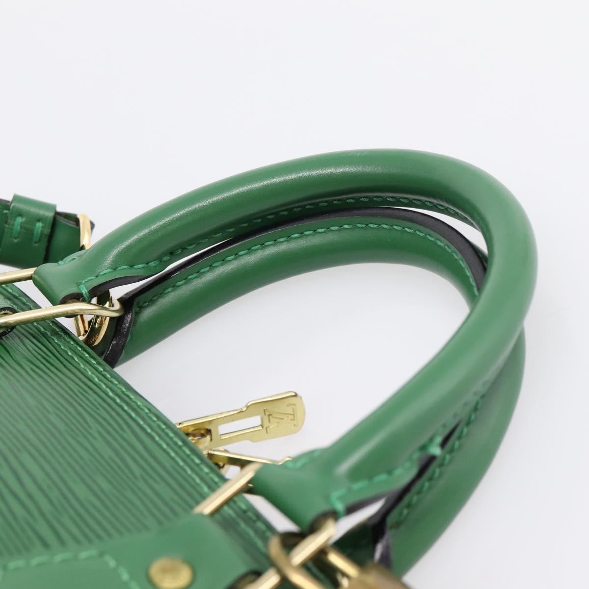 Louis Vuitton Alma Epi Leather Green Leather Handbag (Pre-Owned)