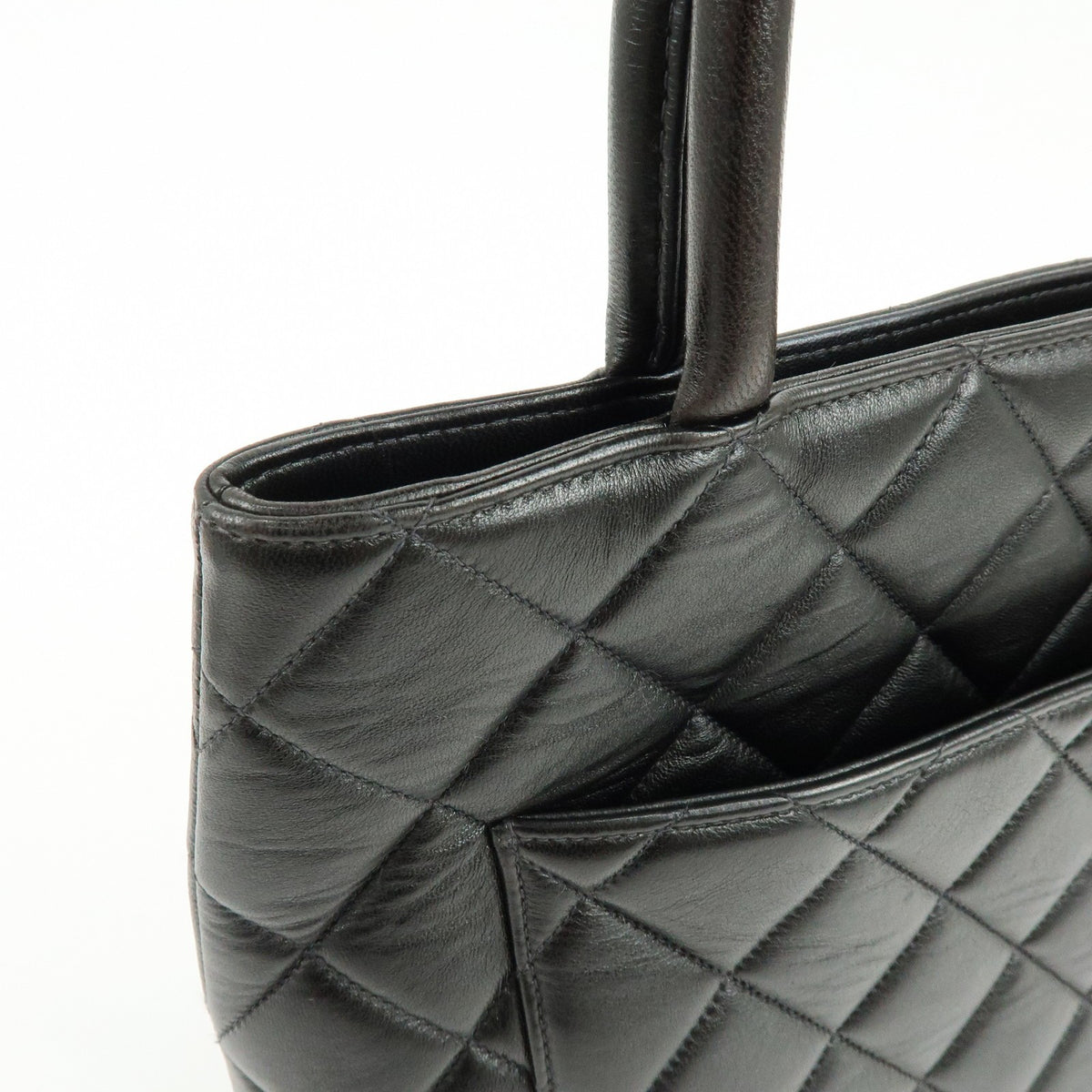 Chanel Medallion Quilted Caviar Black Calfskin Tote Bag Bag (Pre-Owned)