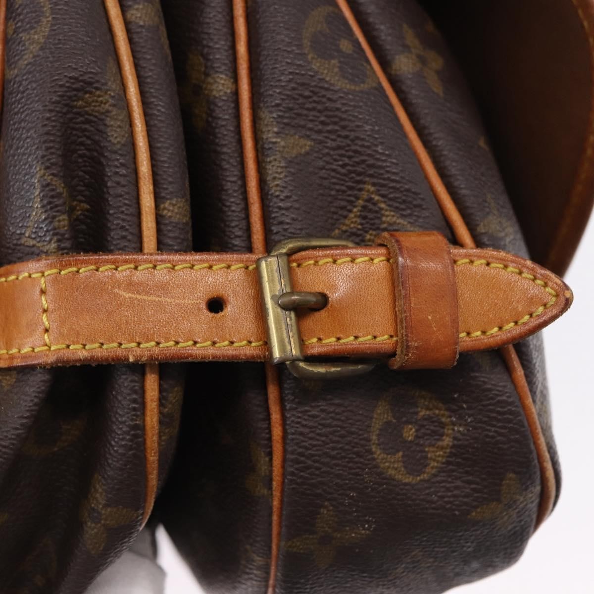 Louis Vuitton Saumur Canvas Brown Canvas Shoulder Bag Bag (Pre-Owned)