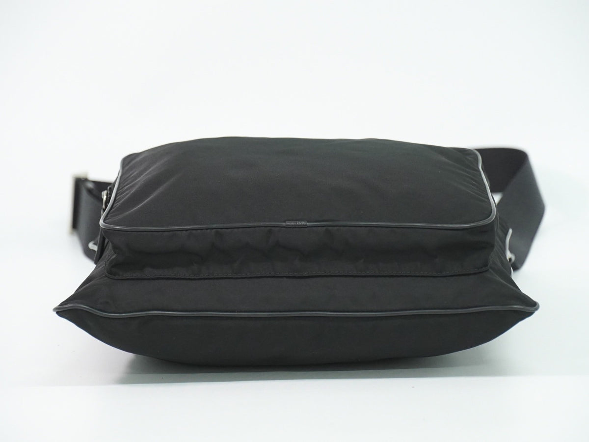 Prada Front Pocket Messenger Quilted Tessuto Black Nylon Shoulder Bag Bag (Pre-Owned)