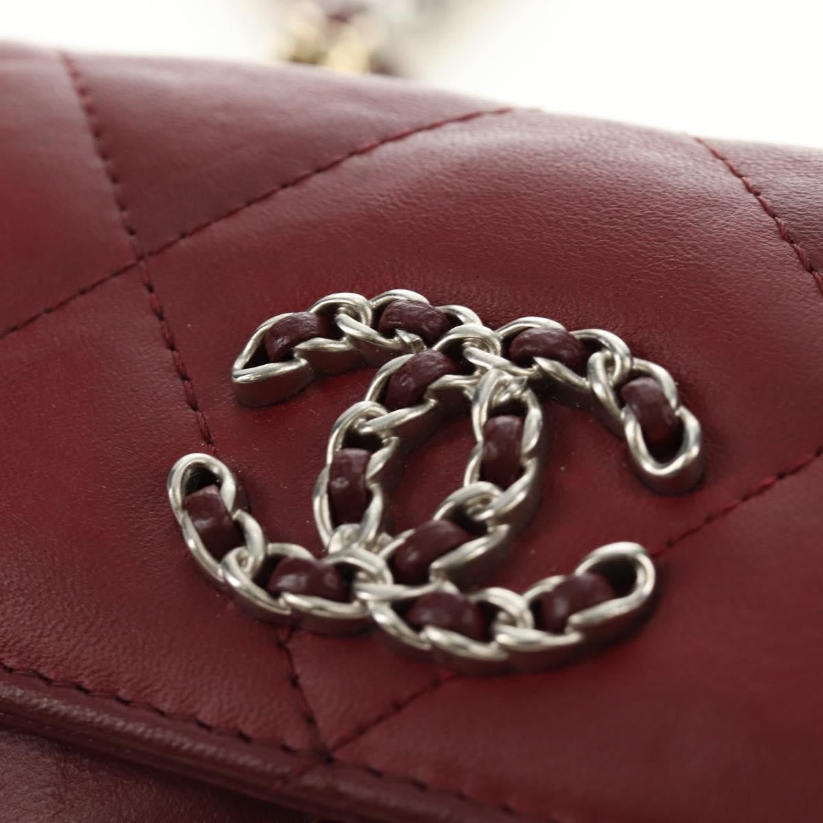 Chanel 19 Wallet On Chain Quilted Lambskin Burgundy Leather Shoulder Bag Bag (Pre-Owned)