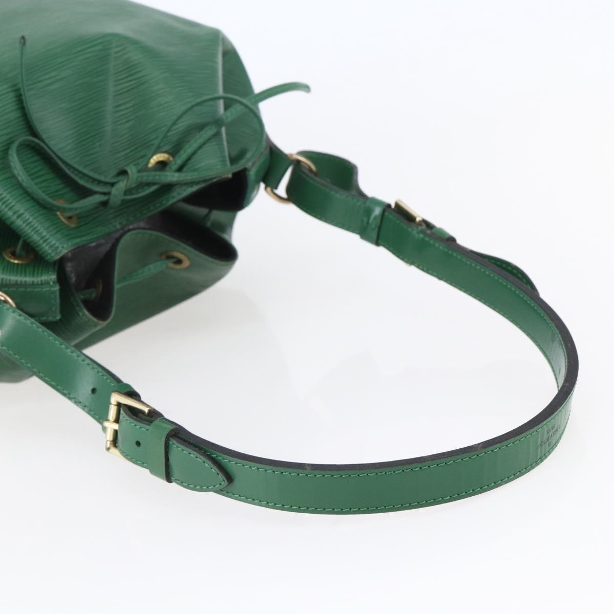 Louis Vuitton Petit Noe Epi Leather Green Leather Shoulder Bag Bag (Pre-Owned)
