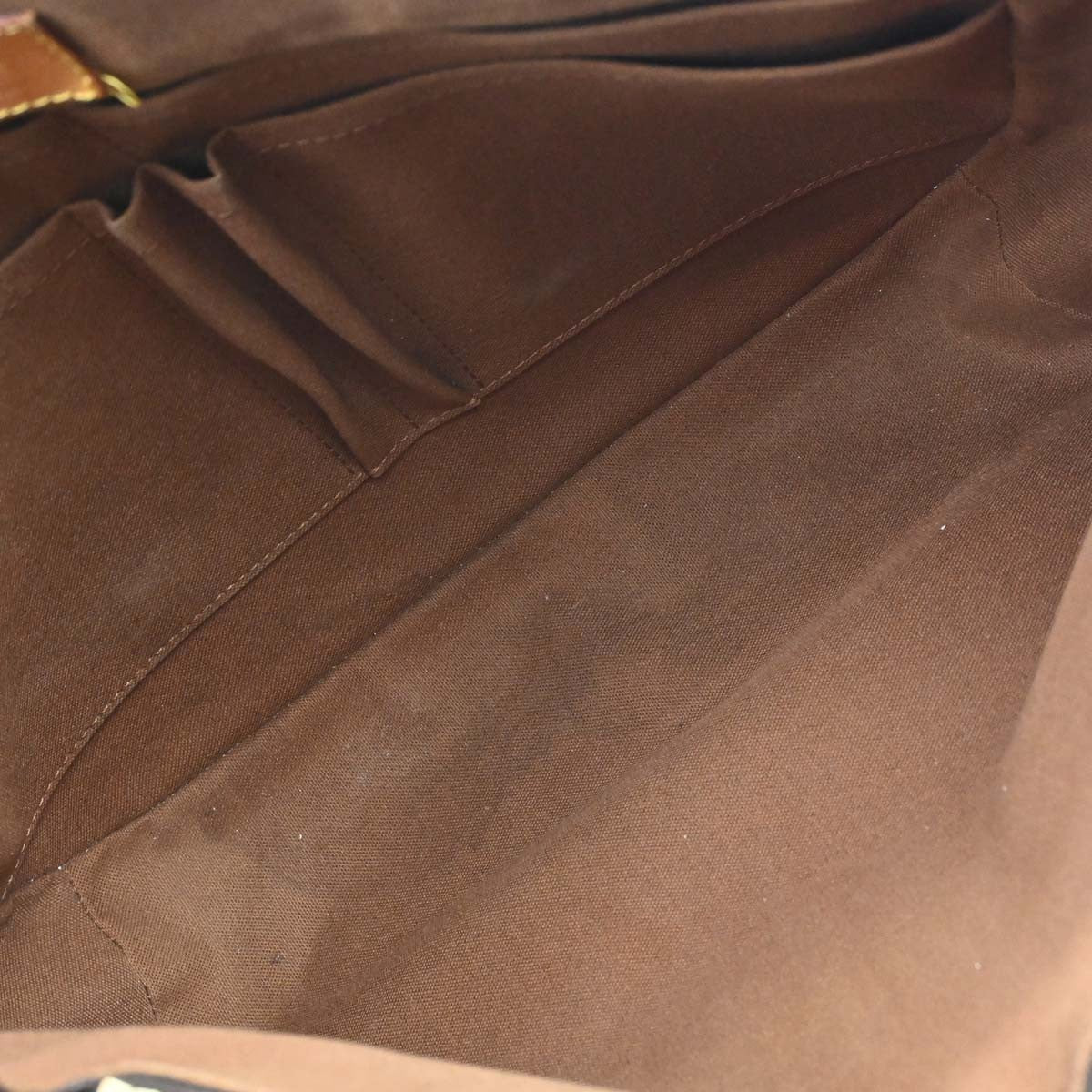 Louis Vuitton Beaubourg Messenger Monogram Canvas Brown Canvas Handbag (Pre-Owned)