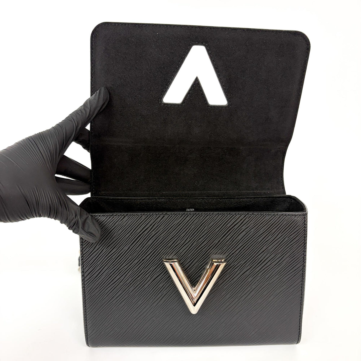Louis Vuitton Twist Handbag Epi Leather Black Leather Handbag (Pre-Owned)