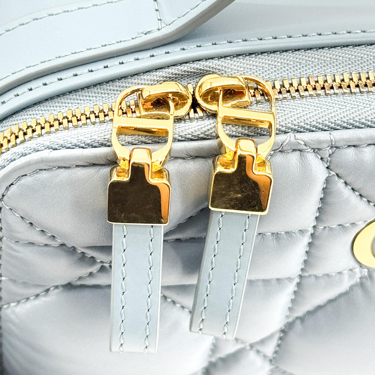 Christian Dior Caro Box Bag With Chain Macrocannage Quilt Calfskin Blue Leather Handbag (Pre-Owned)