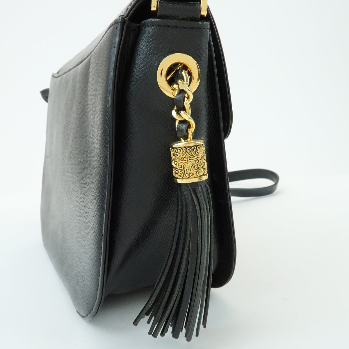 Valentino Garavani Vlogo Flap Leather Black Leather Shoulder Bag Bag (Pre-Owned)