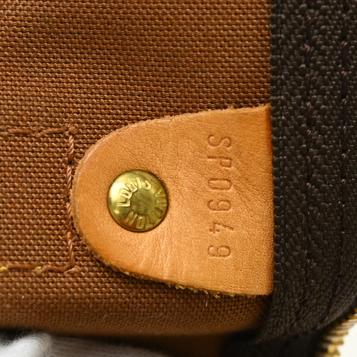 Louis Vuitton Keepall Monogram Canvas Brown Canvas Travel Bag Bag (Pre-Owned)
