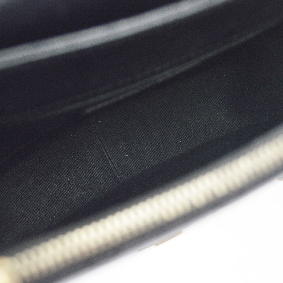 Chanel Coco Curve Flap Messenger Calfskin And Quilted Goatskin Black Leather Crossbody Bag Bag (Pre-Owned)
