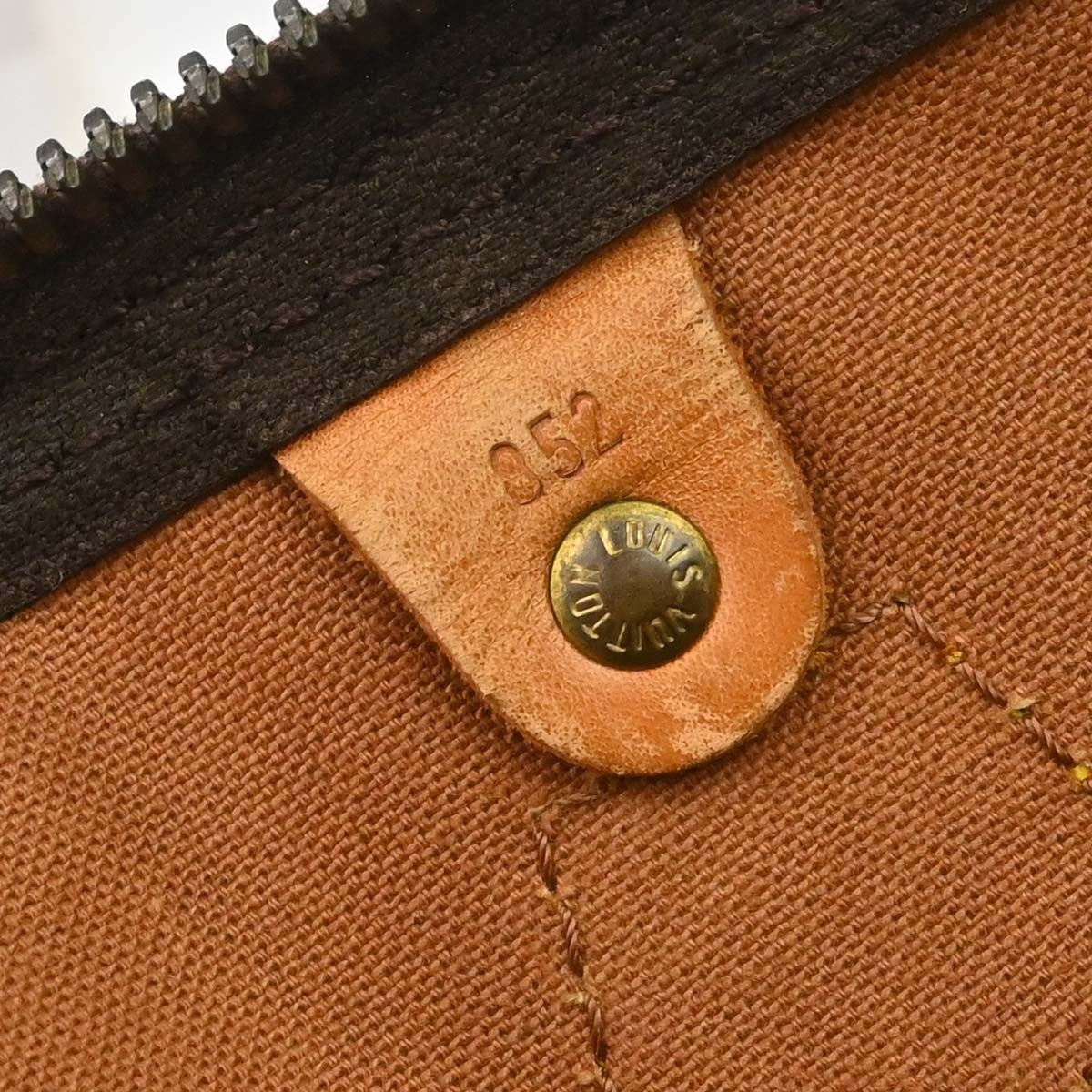 Louis Vuitton Speedy Monogram Brown Canvas Handbag (Pre-Owned)