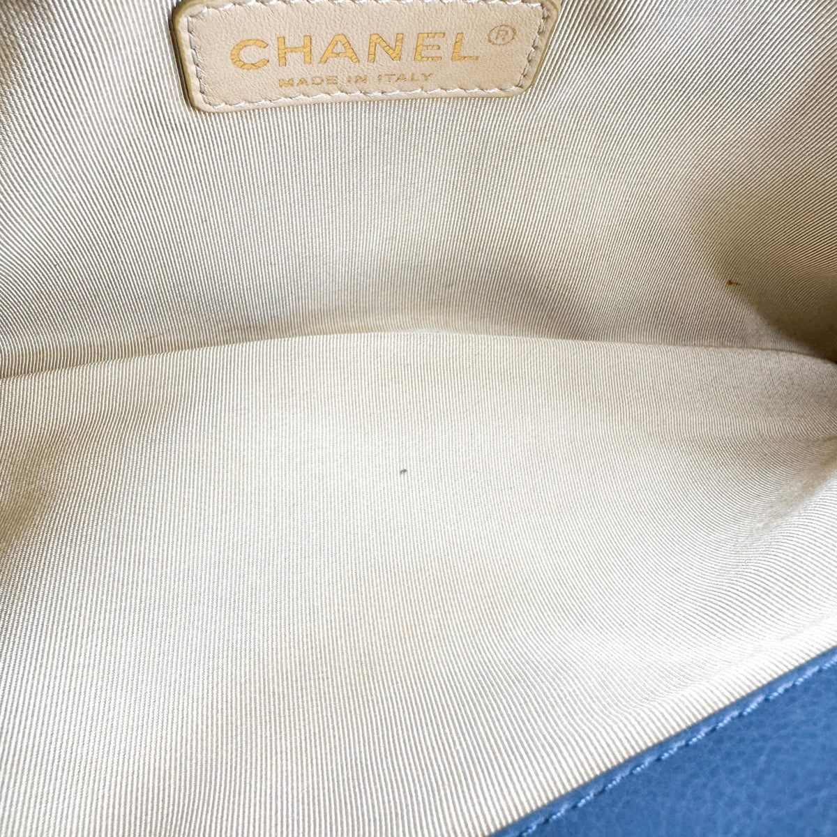 Chanel Cc Crown Flap Quilted Leather Blue Leather Shoulder Bag Bag (Pre-Owned)