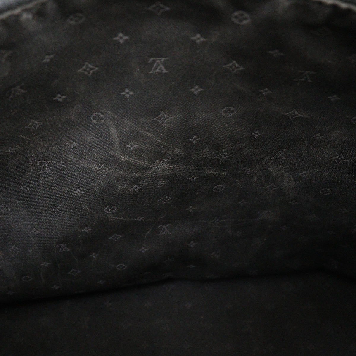 Louis Vuitton Suhali Le Fabuleux Leather Black Leather Handbag (Pre-Owned)