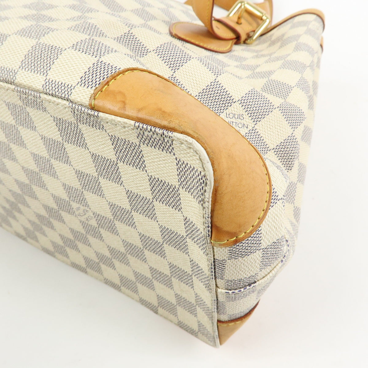 Louis Vuitton Hampstead Damier Beige Canvas Handbag (Pre-Owned)