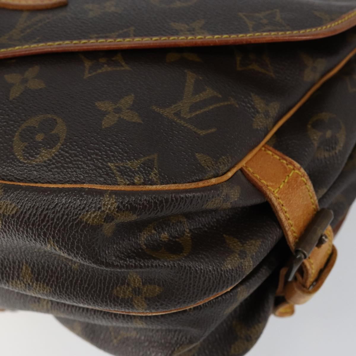 Louis Vuitton Saumur Monogram Canvas Brown Canvas Handbag (Pre-Owned)