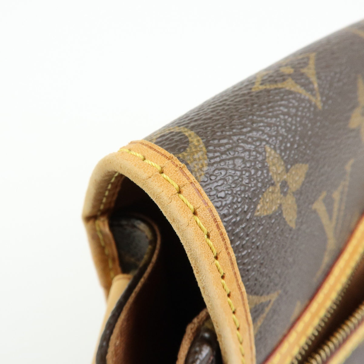 Louis Vuitton Bosphore Messenger Monogram Canvas Brown Canvas Handbag (Pre-Owned)