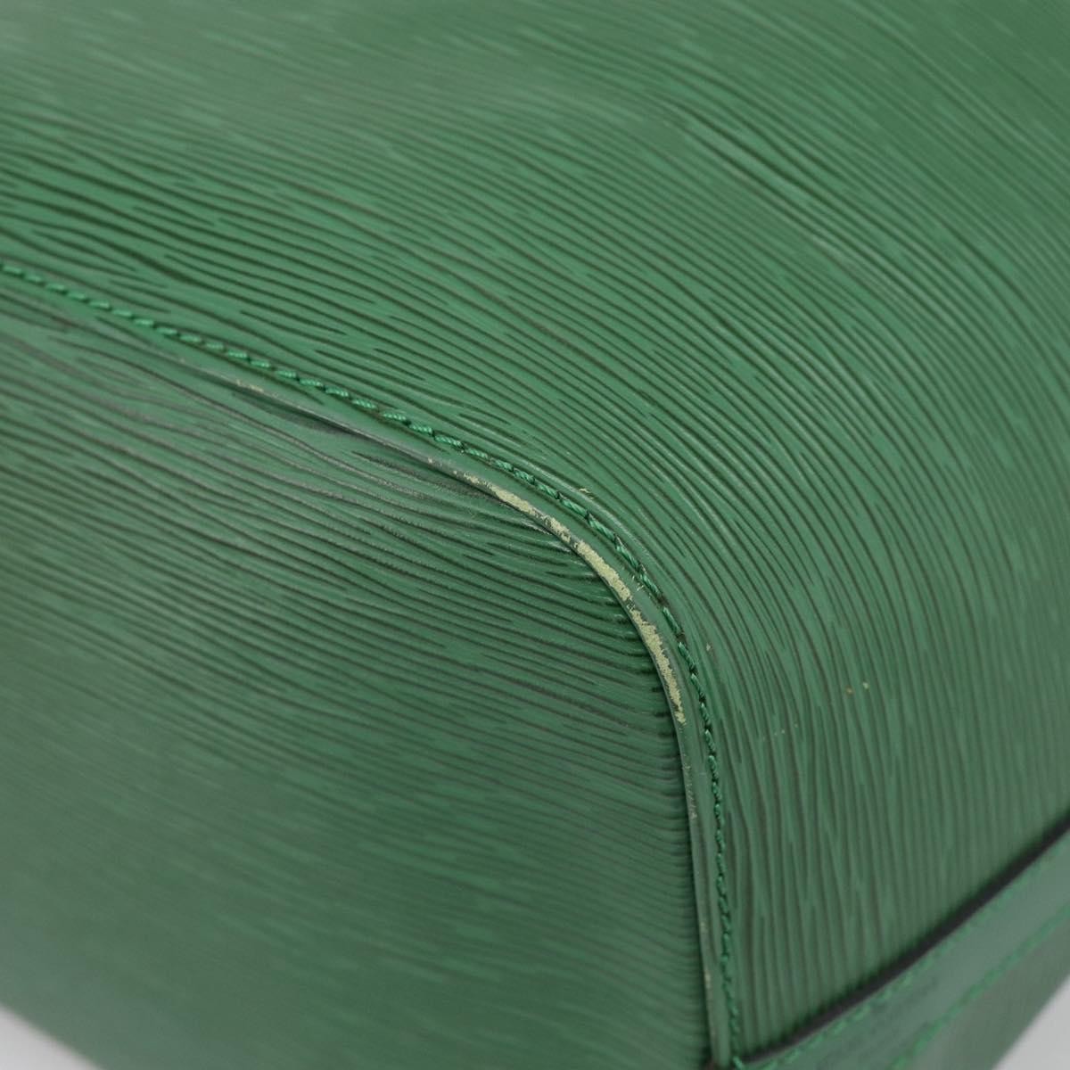 Louis Vuitton Petit Noe Epi Leather Green Leather Handbag (Pre-Owned)