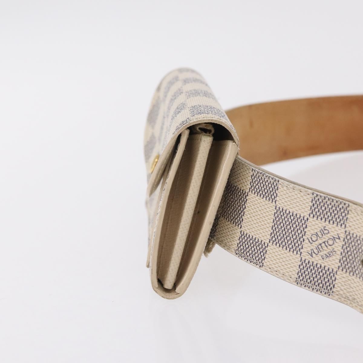 Louis Vuitton Solo Belt Damier White Canvas Clutche & Pouche Bag (Pre-Owned)