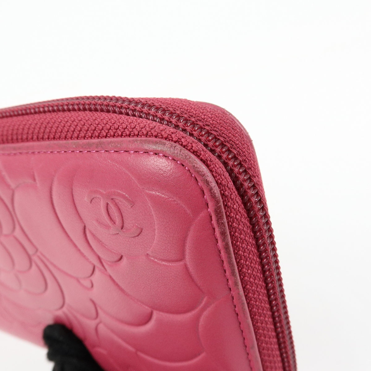 Chanel Zip Around Camellia Patent Pink Leather Wallets Accessory (Pre-Owned)
