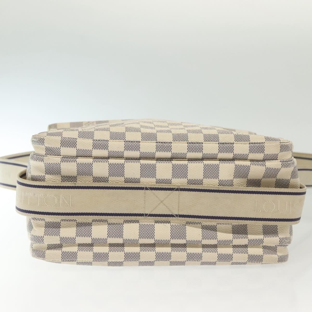 Louis Vuitton Naviglio Damier Ebene White Canvas Shoulder Bag Bag (Pre-Owned)