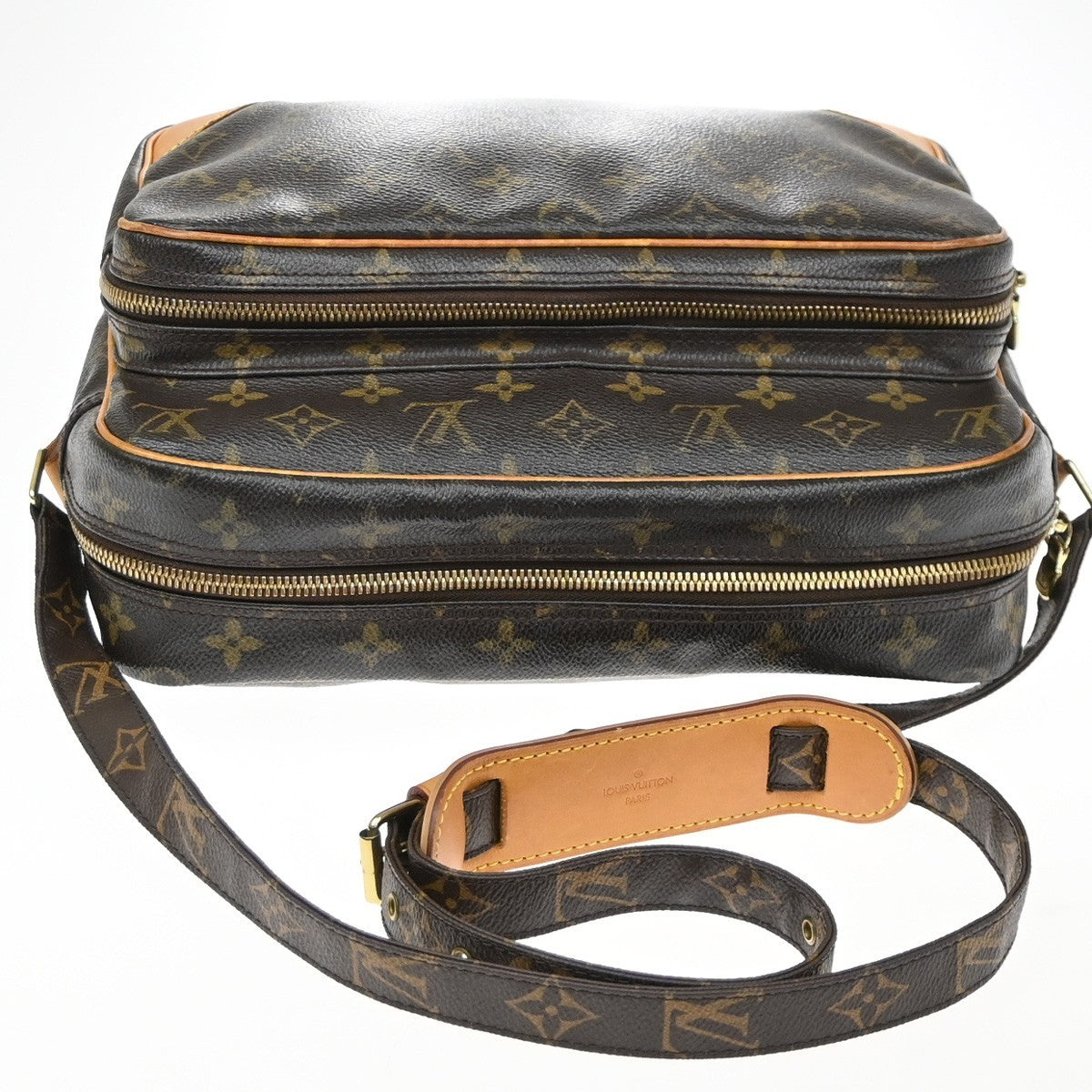 Louis Vuitton Nil Messenger Monogram Canvas Brown Canvas Handbag (Pre-Owned)