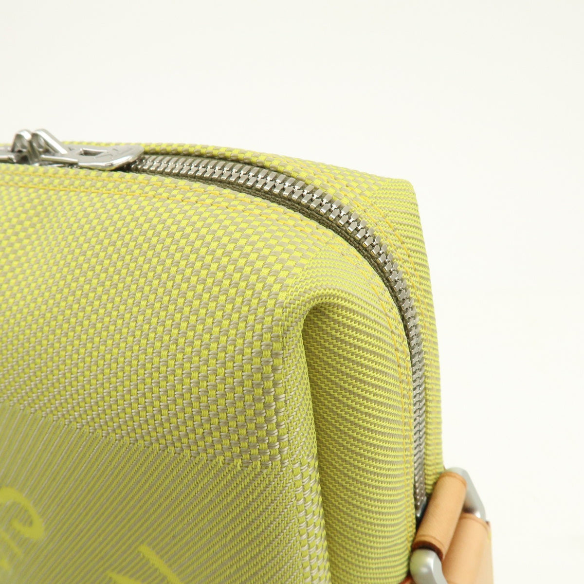 Louis Vuitton Cup Weathery Damier Geant Canvas Green Canvas Handbag (Pre-Owned)
