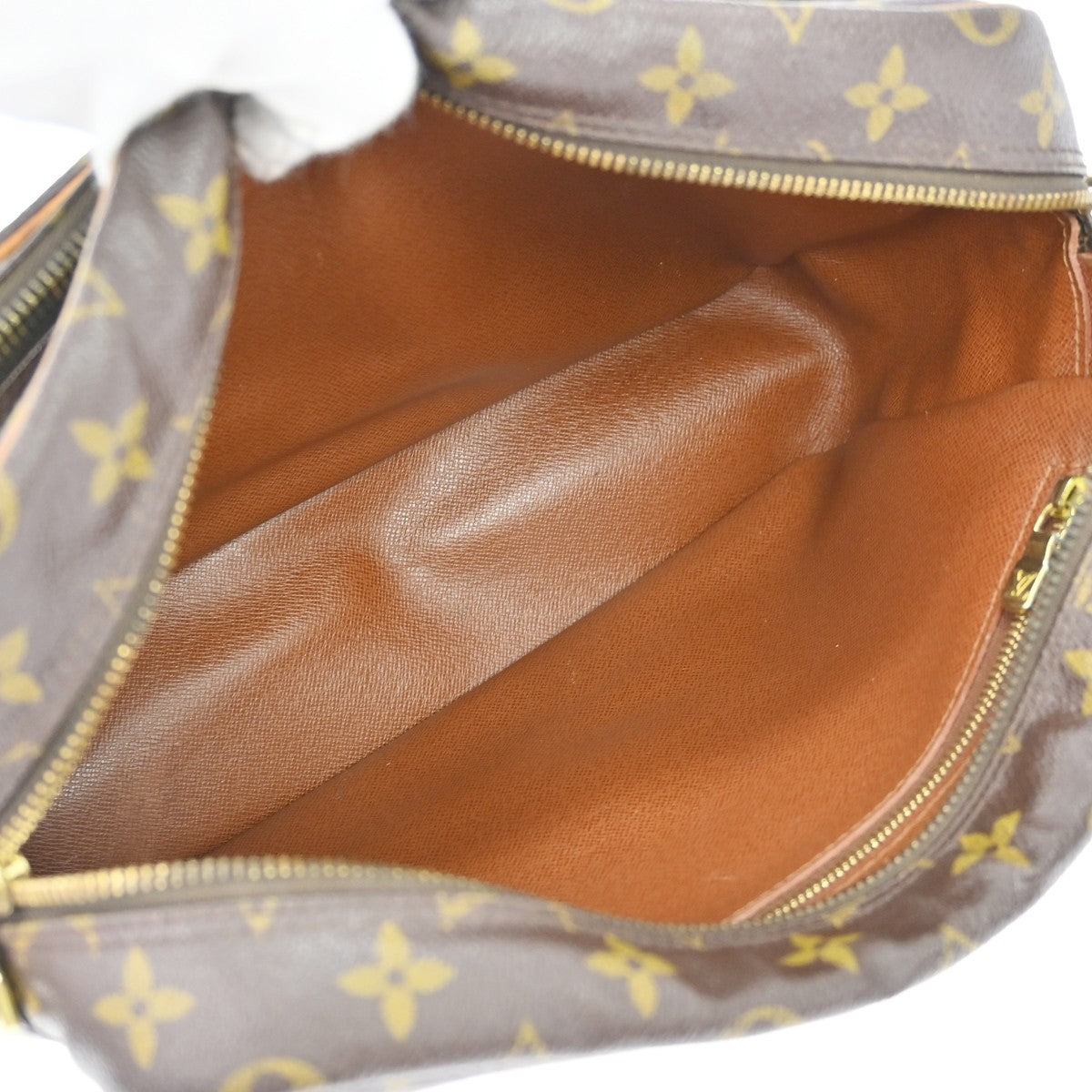 Louis Vuitton Nil Messenger Monogram Canvas Brown Canvas Shoulder Bag Bag (Pre-Owned)