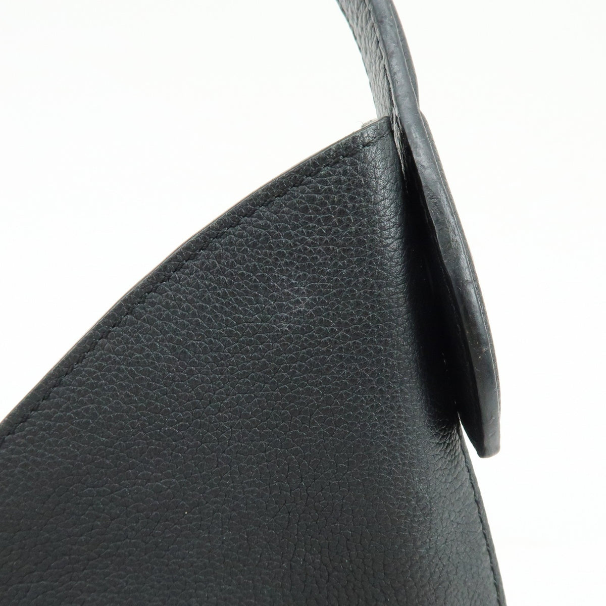 Louis Vuitton Lockme Hobo Leather Black Leather Shoulder Bag Bag (Pre-Owned)