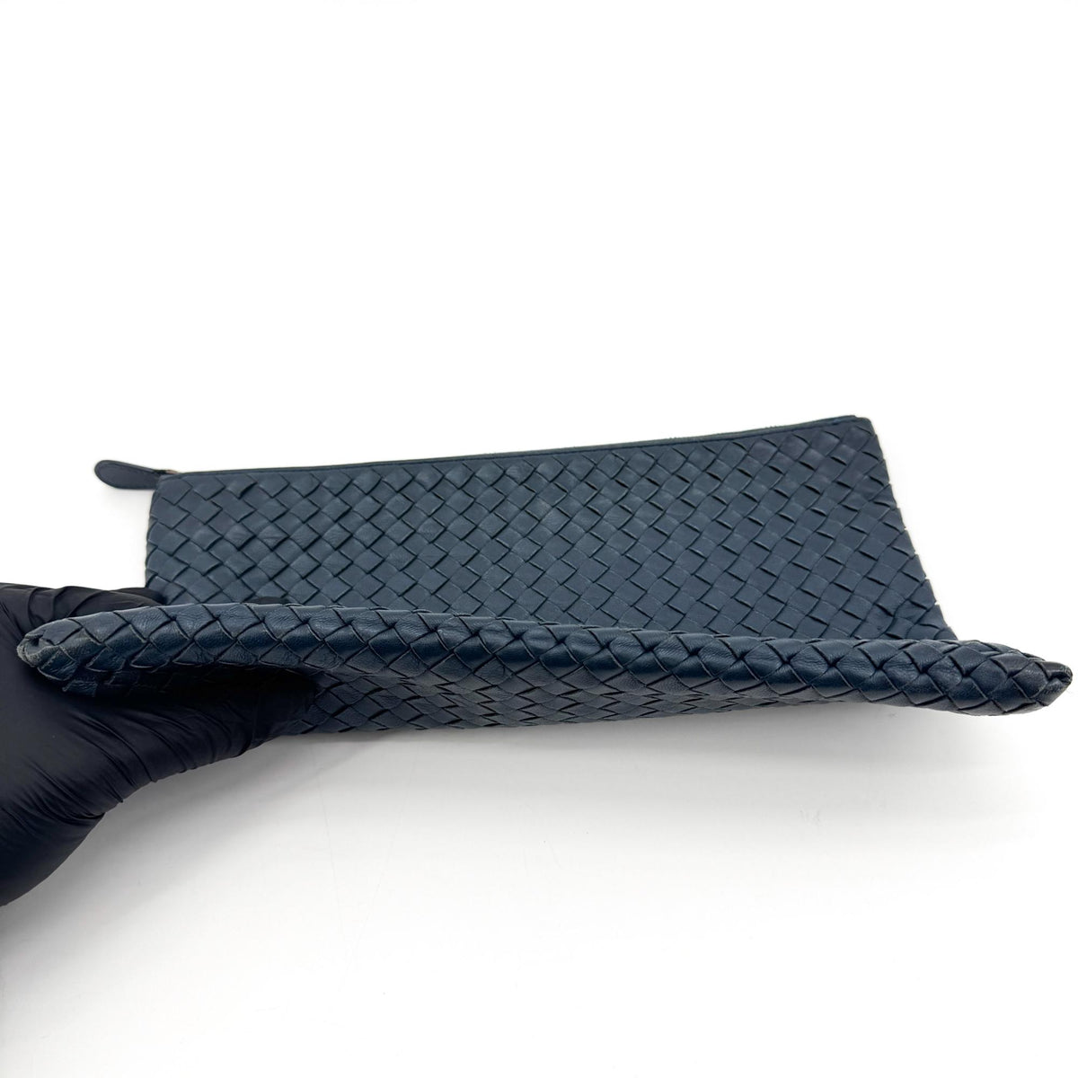 Bottega Veneta Zip Pouch Intrecciato Nappa Navy Leather Clutche & Pouche Bag (Pre-Owned)