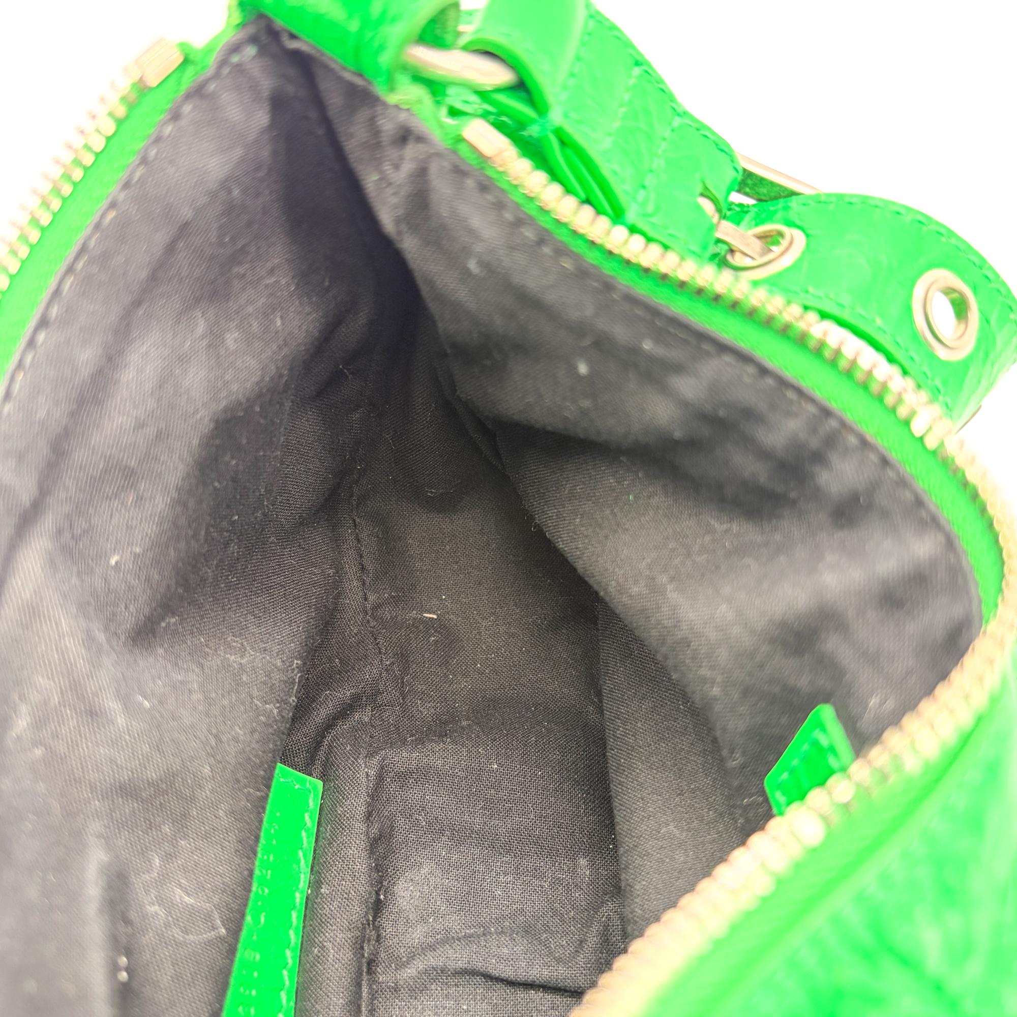 Balenciaga Le Cagole Giant Spikes Leather Green Leather Shoulder Bag Bag (Pre-Owned)