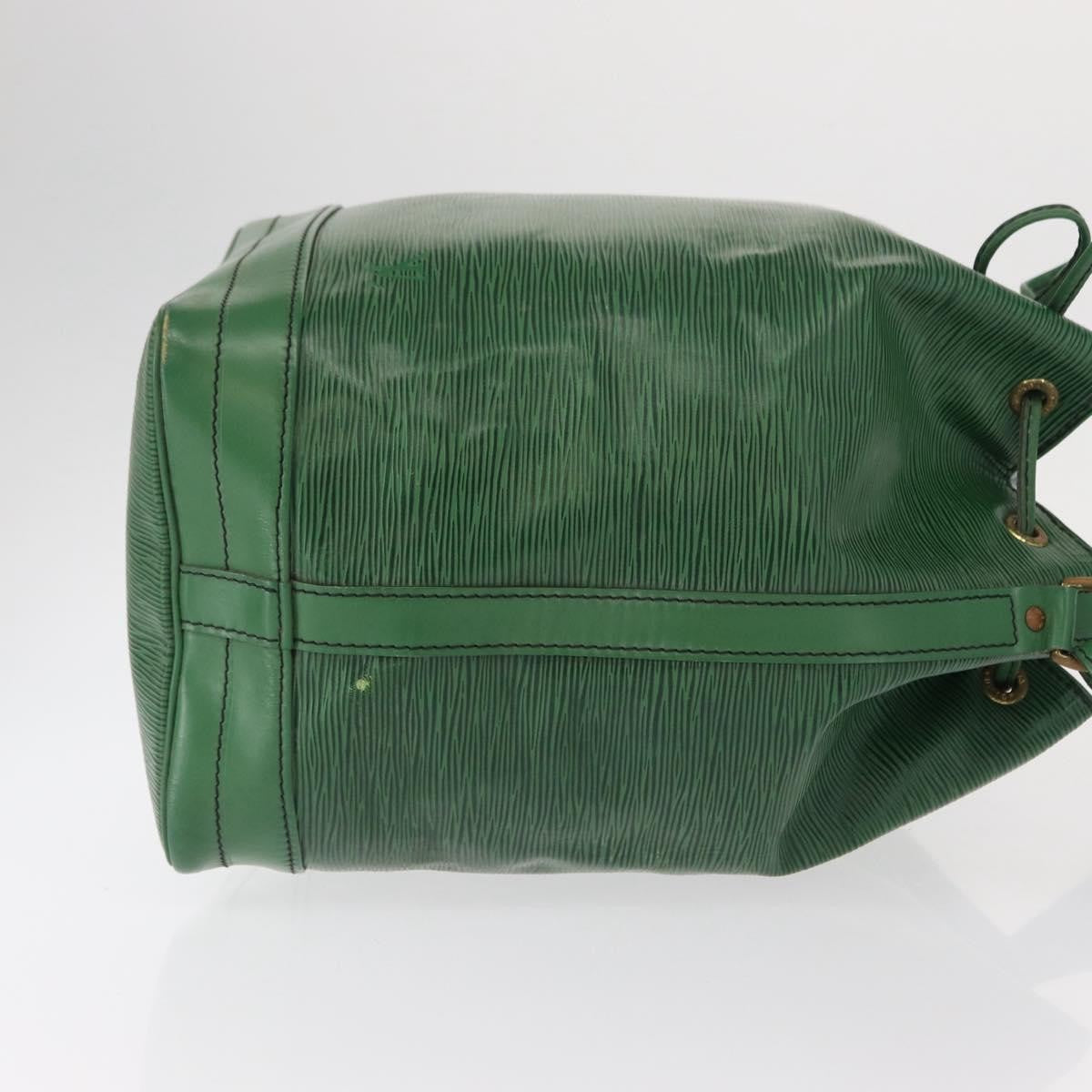 Louis Vuitton Noe Epi Leather Green Leather Shoulder Bag Bag (Pre-Owned)