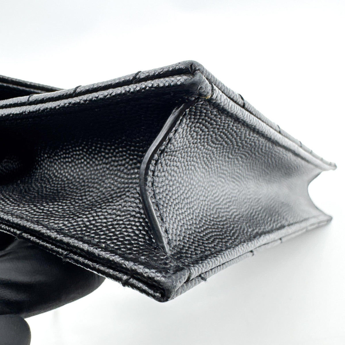 Saint Laurent Classic Monogram Wallet On Chain Matelasse Chevron Leather Black Leather Crossbody Bag Bag (Pre-Owned)