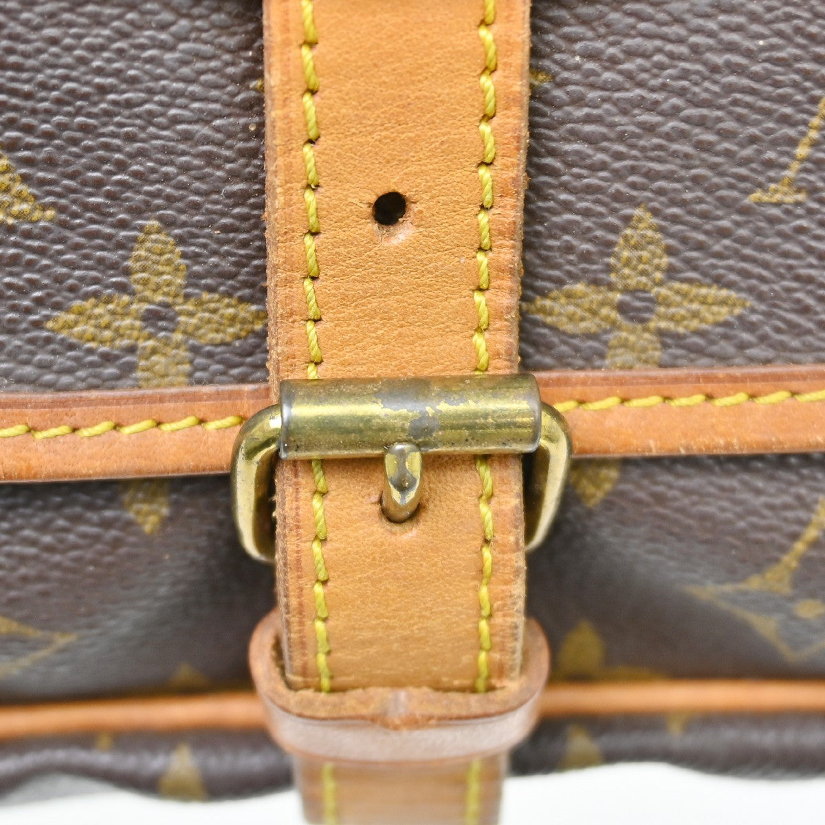 Louis Vuitton Saumur Canvas Brown Canvas Shoulder Bag Bag (Pre-Owned)