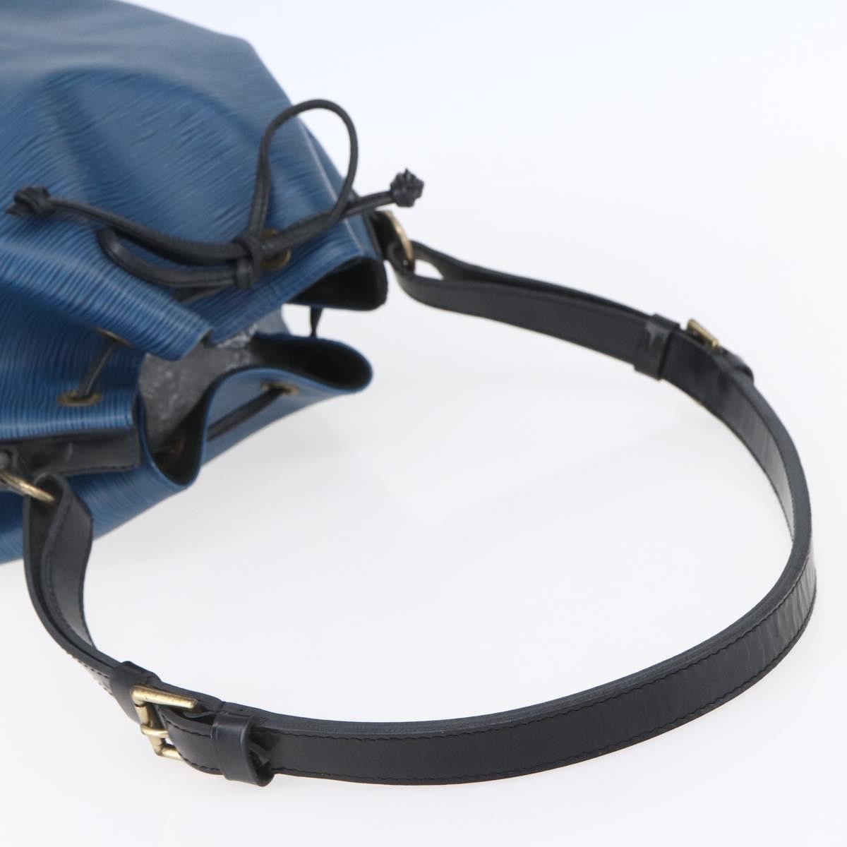 Louis Vuitton Petit Noe Epi Leather Blue Leather Shoulder Bag Bag (Pre-Owned)