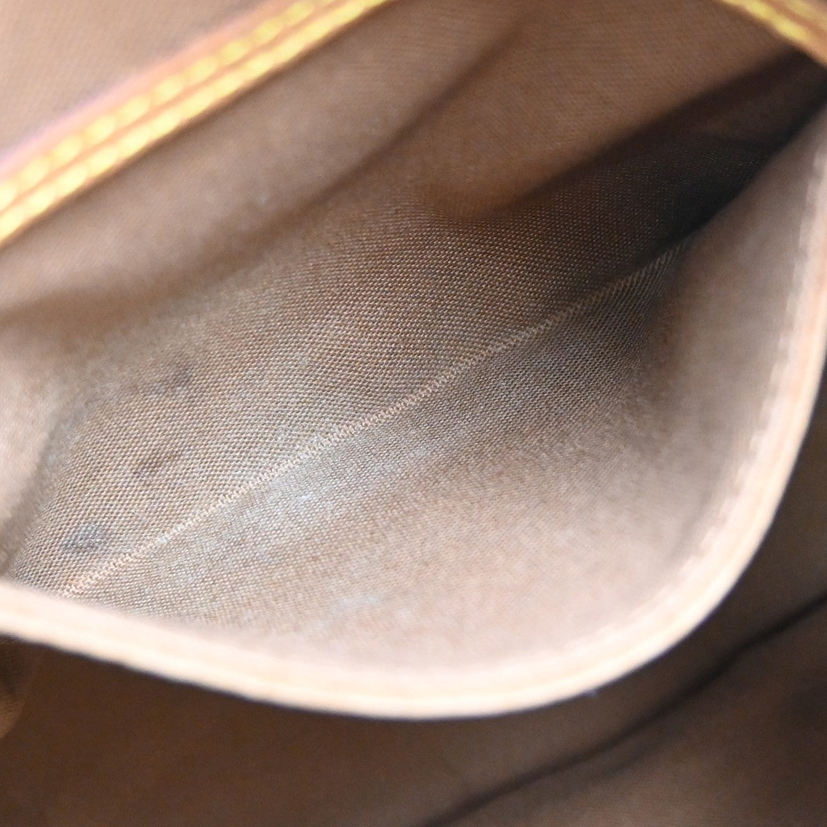 Louis Vuitton Vintage Montsouris Monogram Canvas Brown Canvas Backpack Bag (Pre-Owned)