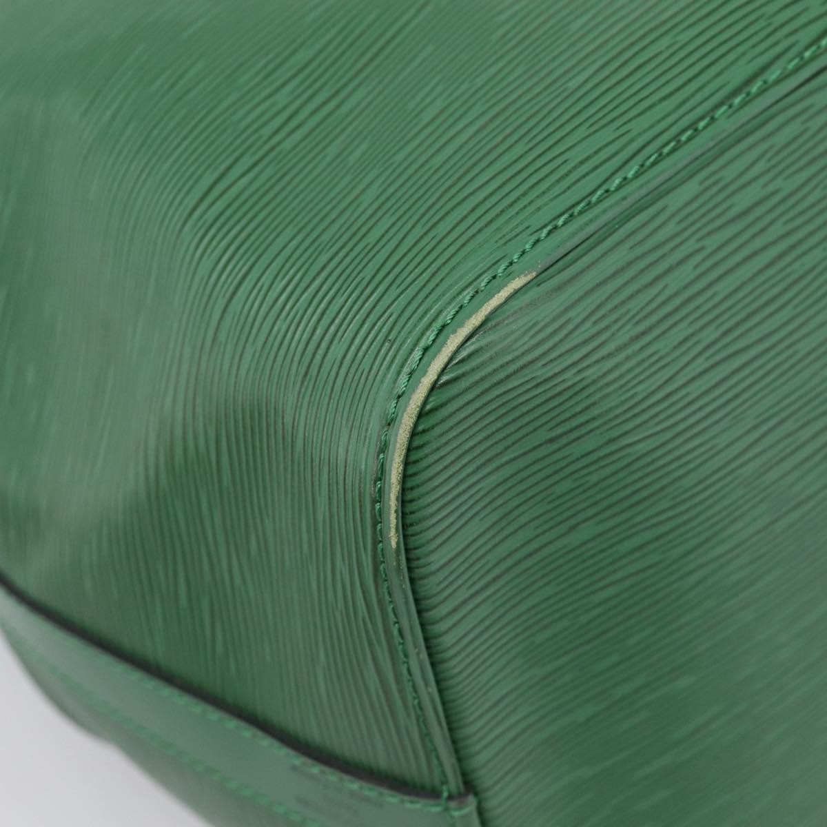 Louis Vuitton Petit Noe Epi Leather Green Leather Handbag (Pre-Owned)