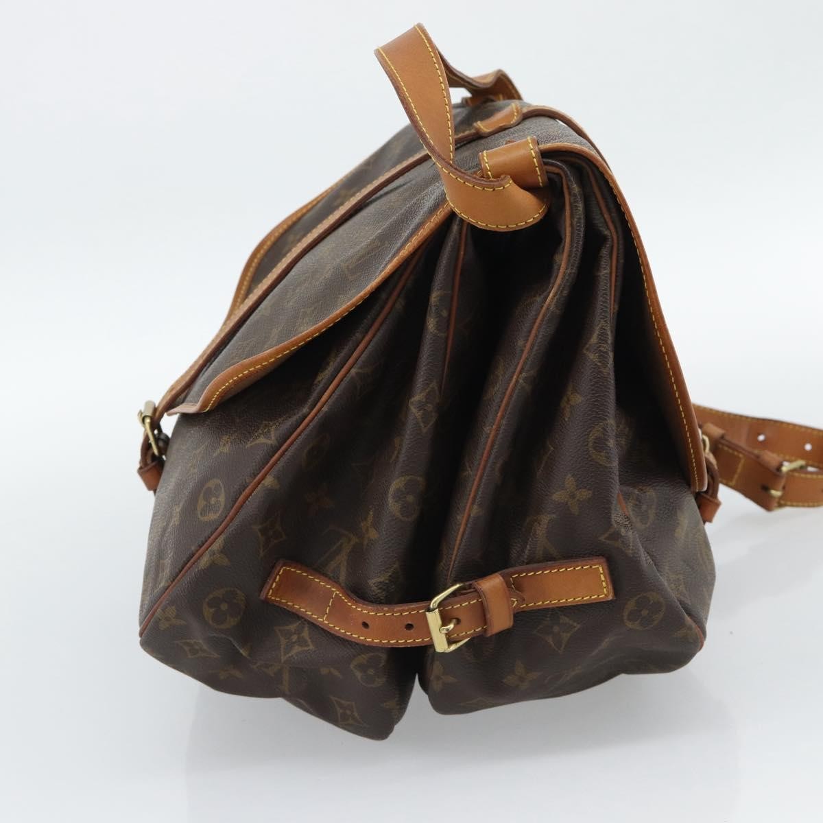 Louis Vuitton Saumur Canvas Brown Canvas Shoulder Bag Bag (Pre-Owned)