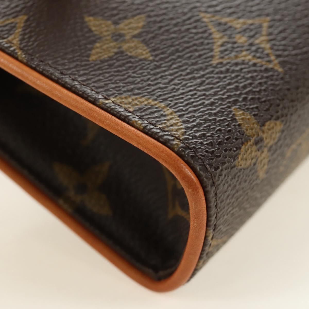 Louis Vuitton Florentine Waist Monogram Canvas Brown Canvas Clutche & Pouche Bag (Pre-Owned)