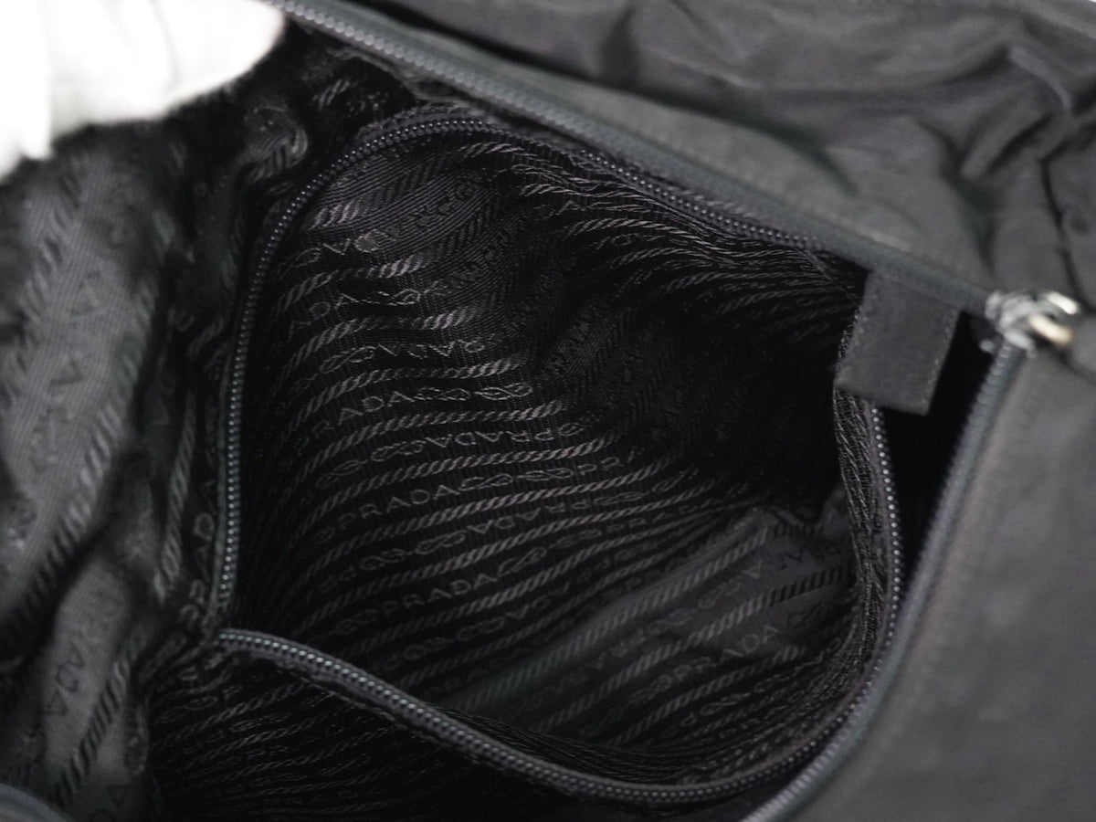 Prada Zip Tote Tessuto Black Nylon Tote Bag Bag (Pre-Owned)