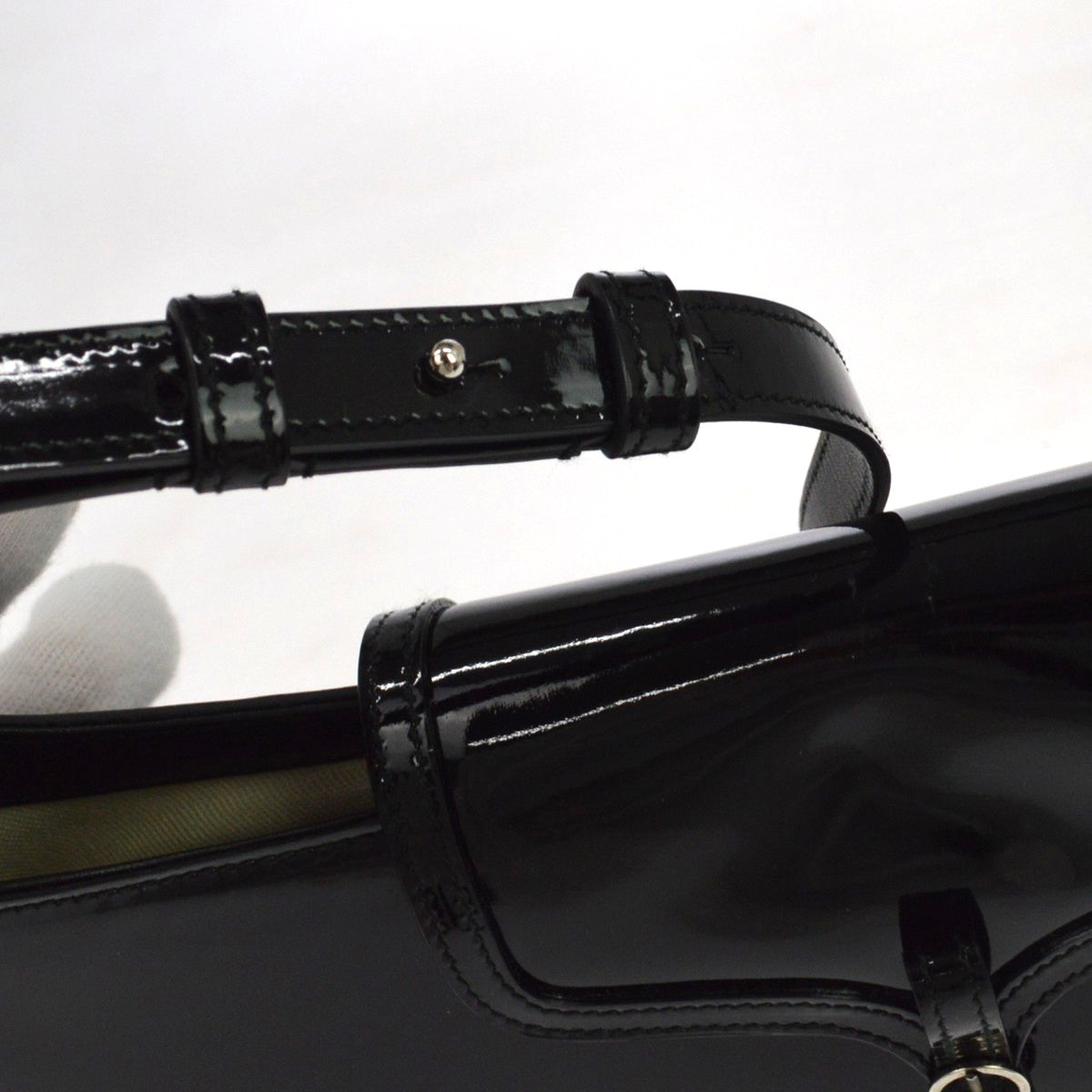 Salvatore Ferragamo Vintage Gancini Hobo Leather Black Patent_Leather Shoulder Bag Bag (Pre-Owned)
