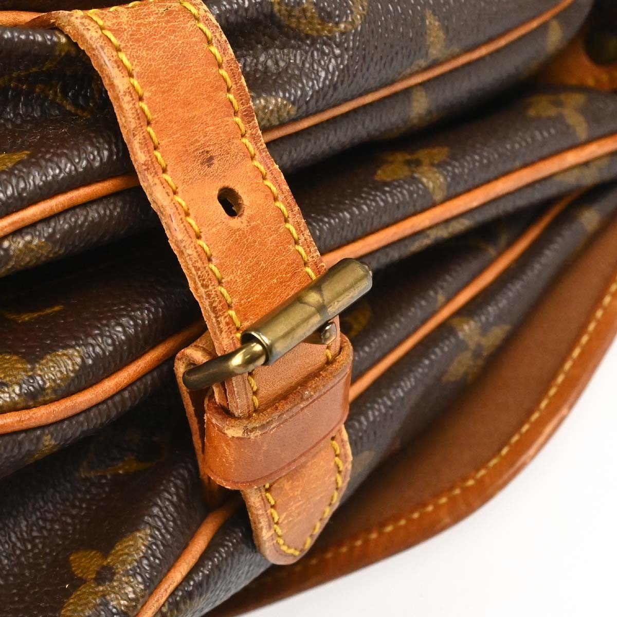 Louis Vuitton Saumur Monogram Canvas Brown Canvas Shoulder Bag Bag (Pre-Owned)
