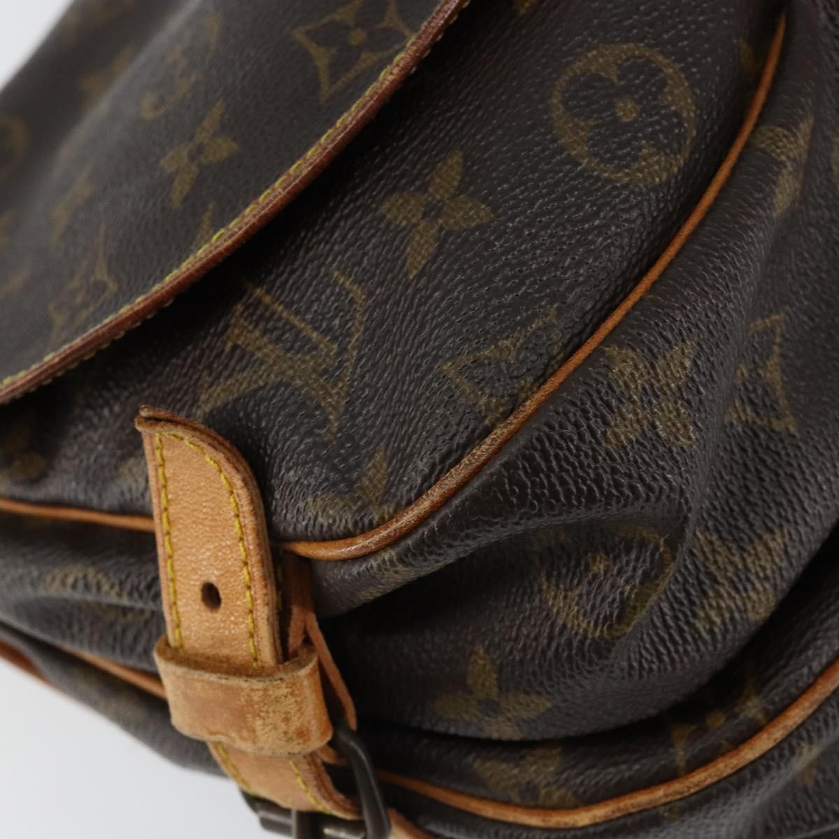 Louis Vuitton Saumur Monogram Canvas Brown Canvas Handbag (Pre-Owned)