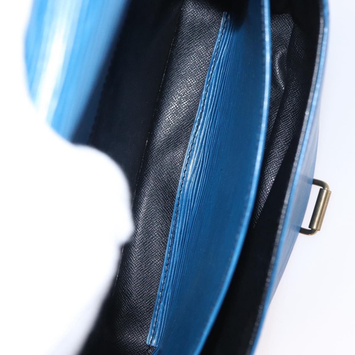 Louis Vuitton Cartouchiere Epi Leather Blue Leather Shoulder Bag Bag (Pre-Owned)