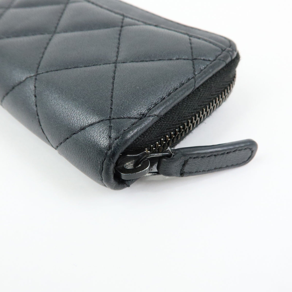 Chanel So Black Cc Zip Coin Purse Quilted Lambskin Black Leather Wallets Accessory (Pre-Owned)