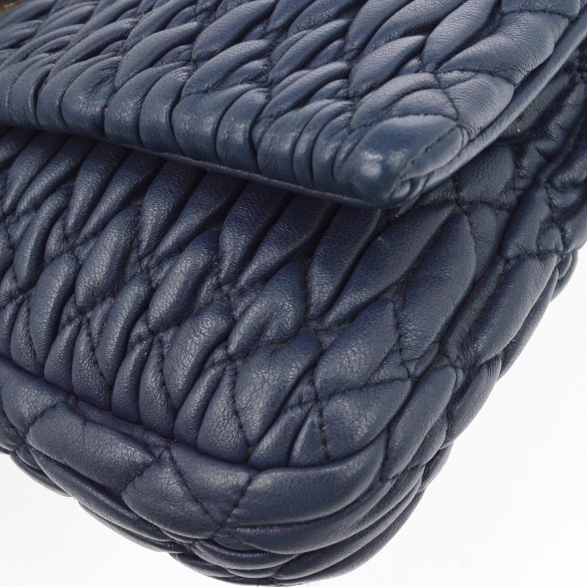 Miu Miu Crystal Clutch Matelasse Leather Navy Leather Clutche & Pouche Bag (Pre-Owned)