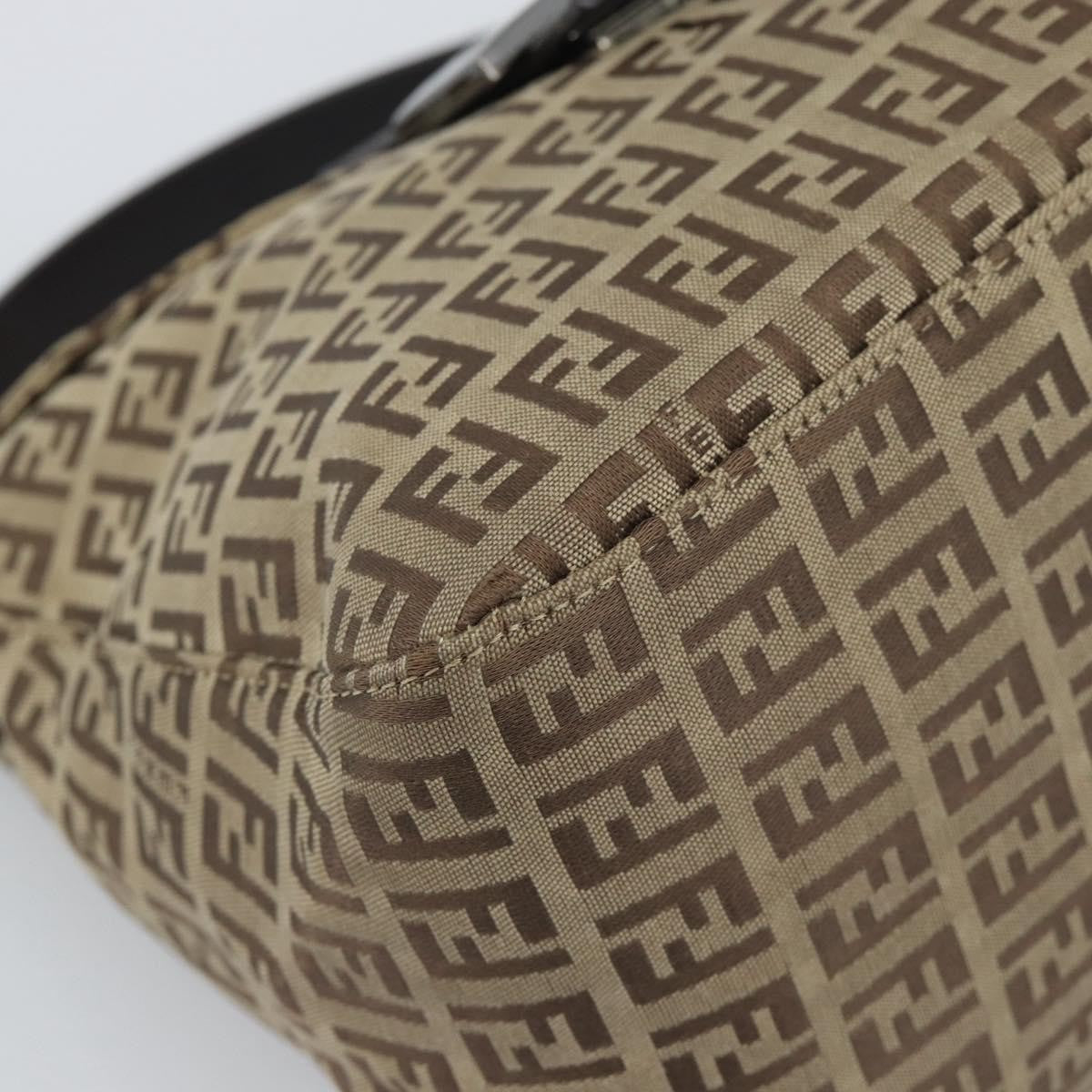 Fendi Mamma Baguette Canvas Beige Canvas Handbag (Pre-Owned)
